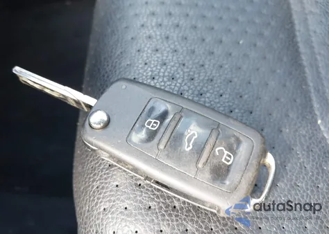 2013 Volkswagen Passat 2.5L Se из США, поврежденный, VIN 1VWBP7A34DC106443